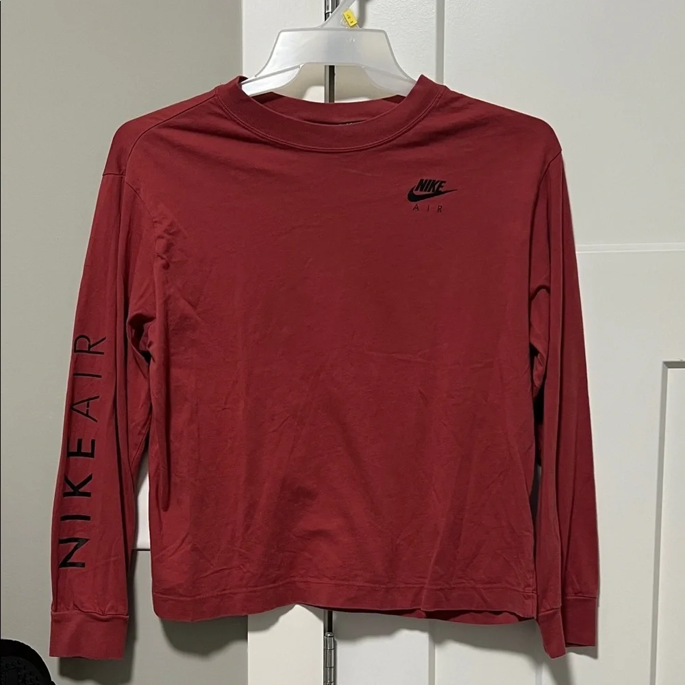 Nike Women’s Maroon Long Sleeve Tee